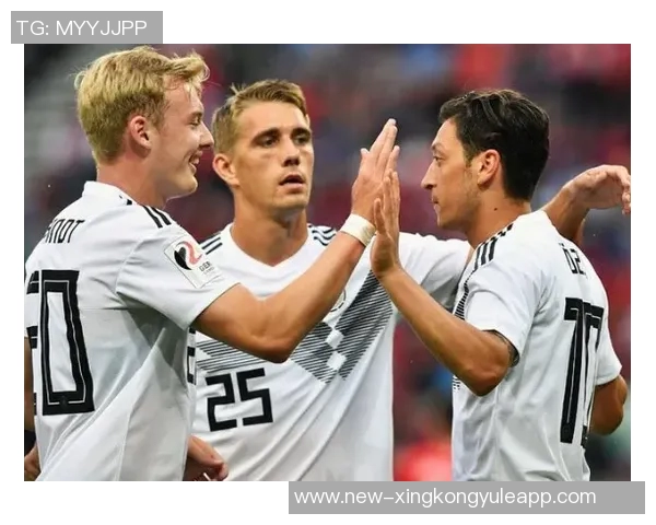 法尔克表示诺伊尔愿意为德国队回归参加世界杯争夺战 法尔克表示诺伊尔愿意为德国队回归参加世界杯争夺战