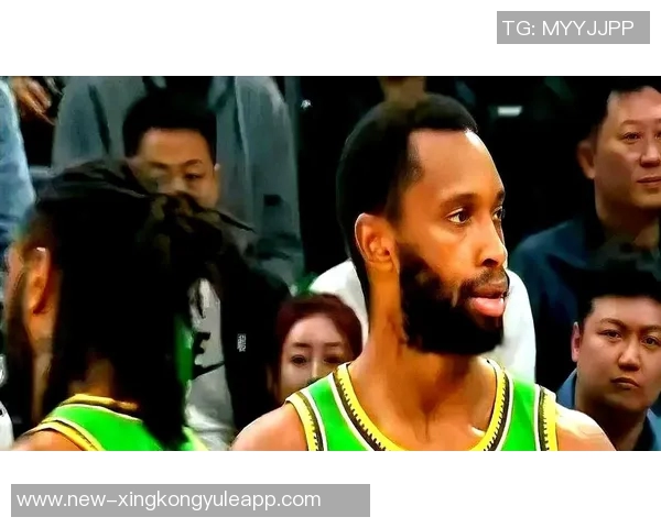 前辽宁三冠外援弗格正式加盟上海队开启新篇章