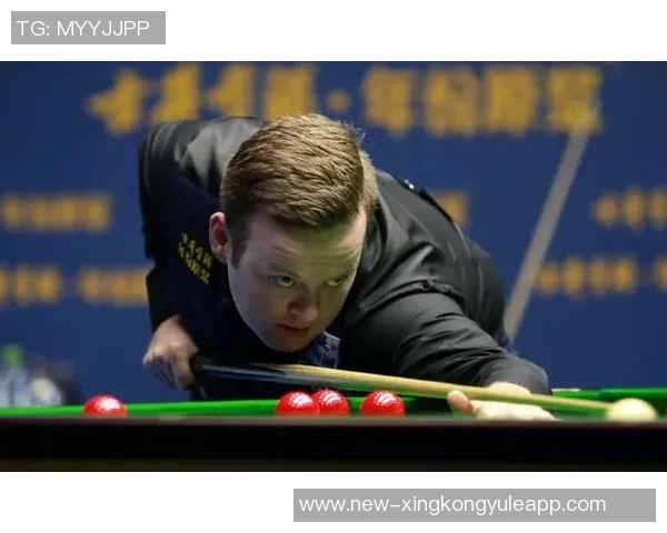 墨菲半场表现抢眼6投4中砍下13分4篮板三分球完美3中3助球队领先 墨菲半场表现抢眼6投4中砍下13分4篮板三分球完美3中3助球队领先