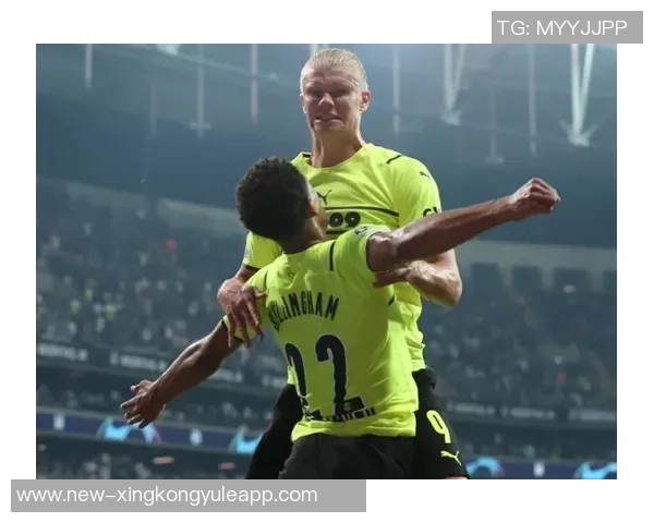 曼联密切关注小贝林厄姆动态有意明年一月租借他