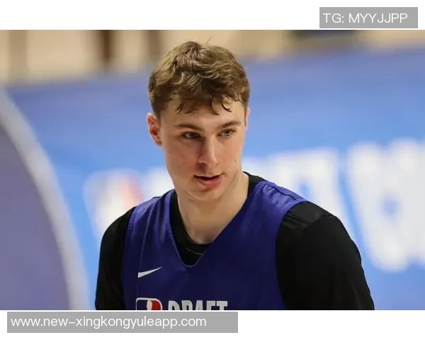 弗拉格转型小前锋表现出色场均数据全面超越控卫角色