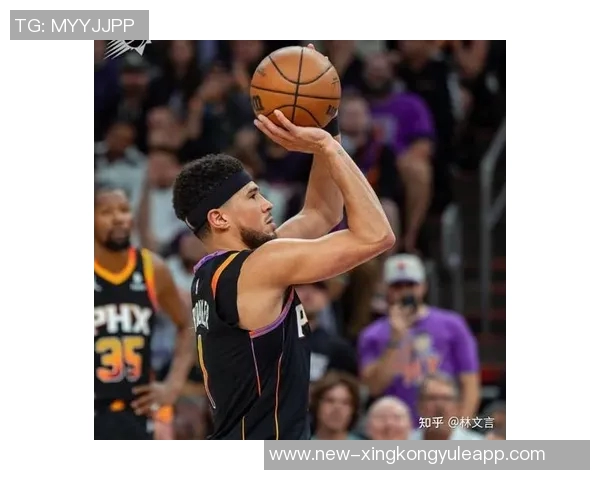 布克高效发挥助球队取胜13投6中贡献19分6板5助3断正负值17 布克高效发挥助球队取胜13投6中贡献19分6板5助3断正负值17