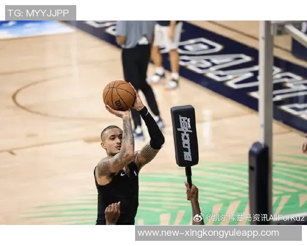 库兹马高效表现助雄鹿赢得关键战役31分钟砍下31分6篮板