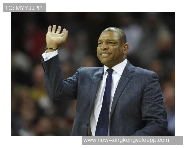 小里分析快船进攻体系雷迪克无球跑位提升球队活力